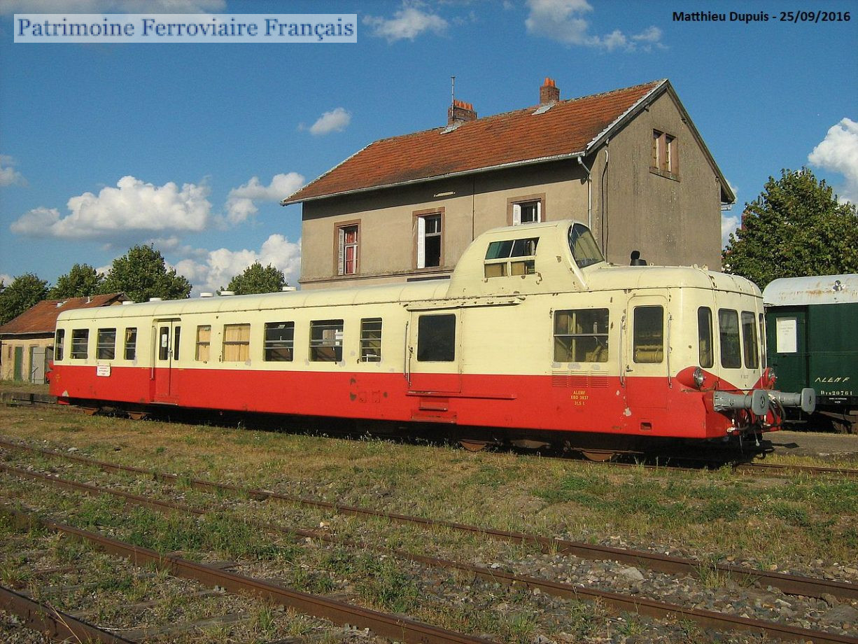 SNCF autorail Picasso X 3837 ALEMF Patrimoine Ferroviaire Français